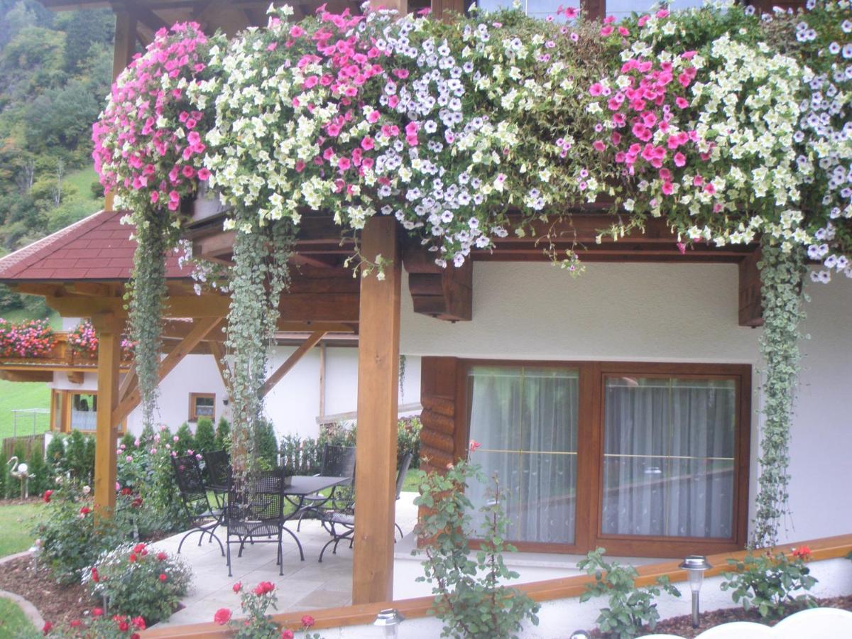 Landhaus Knoflach Neustift im Stubaital Bilik gambar